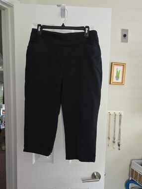 croft & barrow Pull On Black Stretch Capri-10 Petite